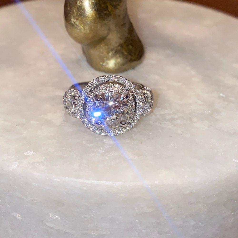 2.41 CT DIAMOND RING 18k white gold